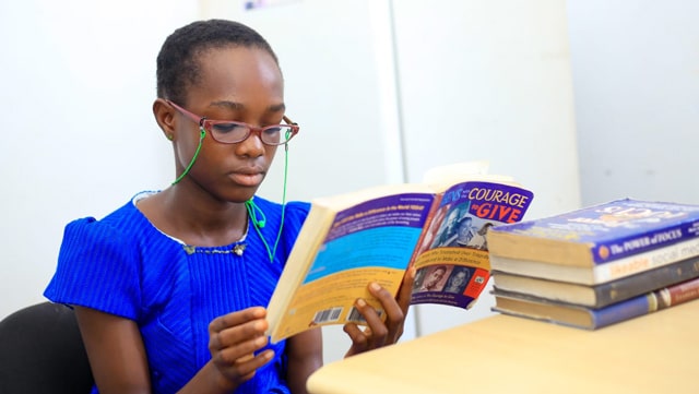 joy-reading-books-girl-power-usa